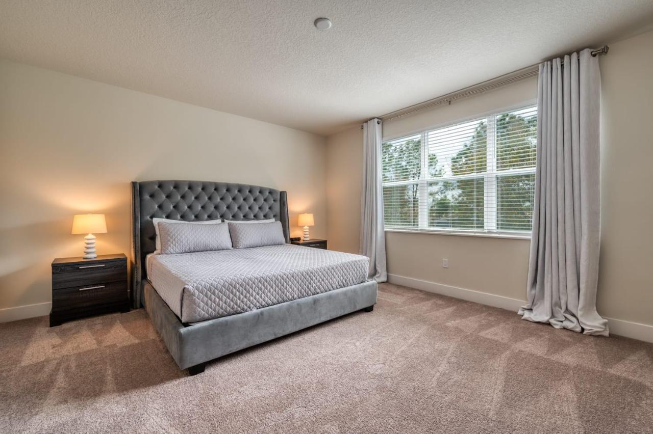 Pleasant Townhome With Private Pool Near Disney Four Corners Bagian luar foto